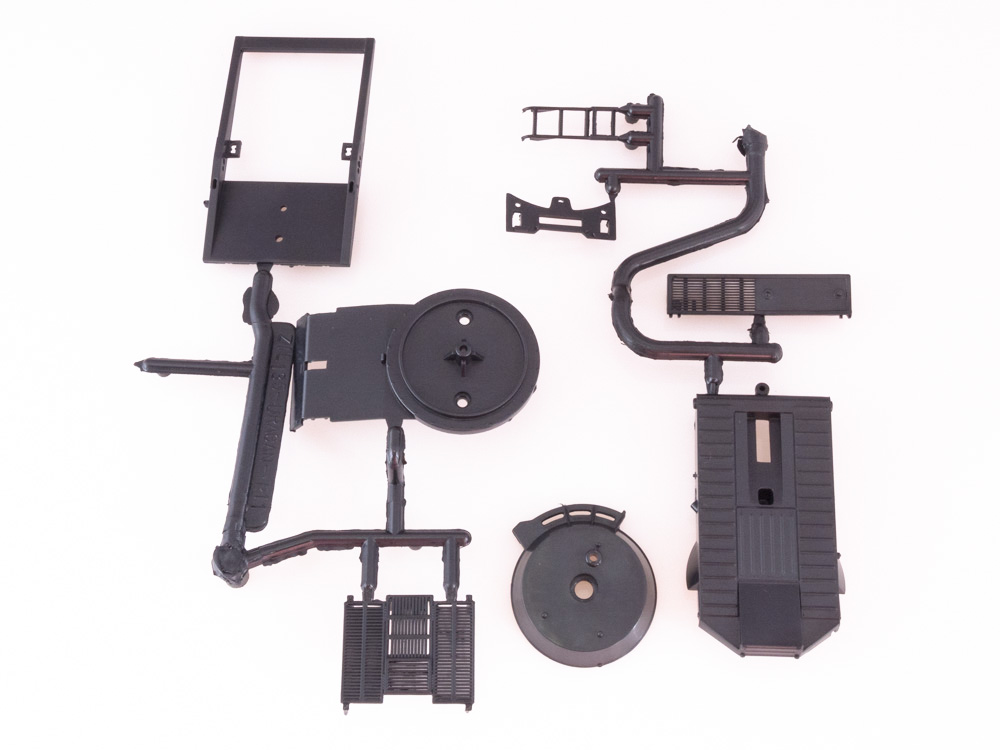 1417AVD Сборная модель 9П140 РСЗО 9К57 Ураган на шасси ЗИЛ-135ЛМ AVD Models