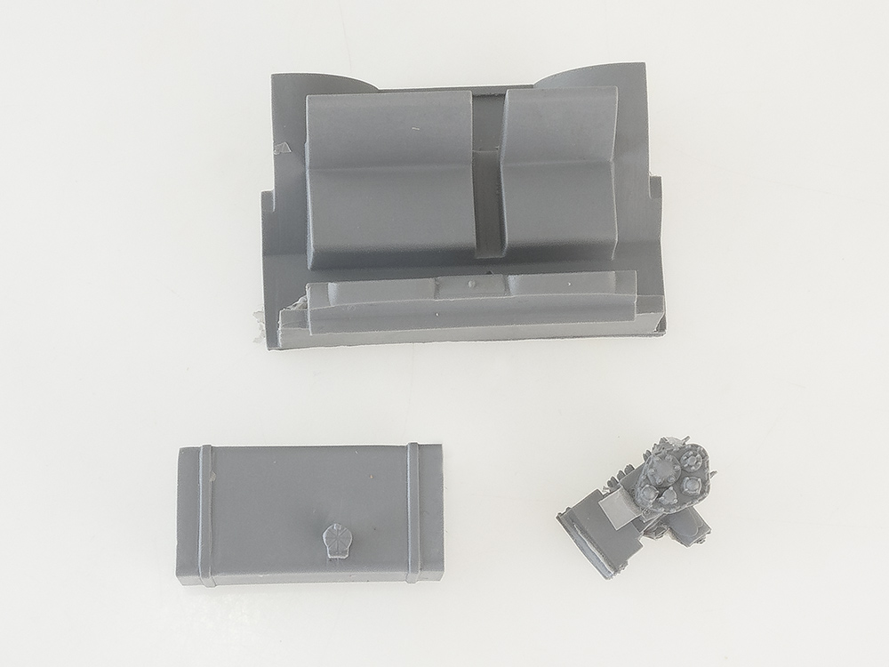 1359AVD Сборная модель Автомобиль-амфибия ЗИЛ-132П с двигателем ВК-1 AVD Models