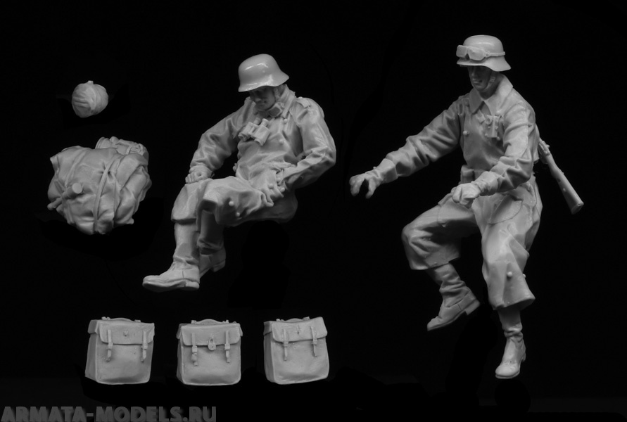 3563STAL German Motorcycle Troops (2 fig.) Stalingrad