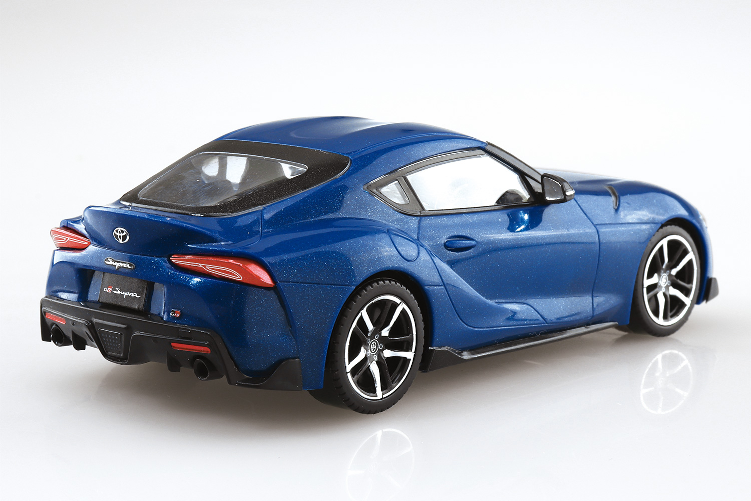 05889 Toyota Supra GR (Deep Blue Metallic) Aoshima