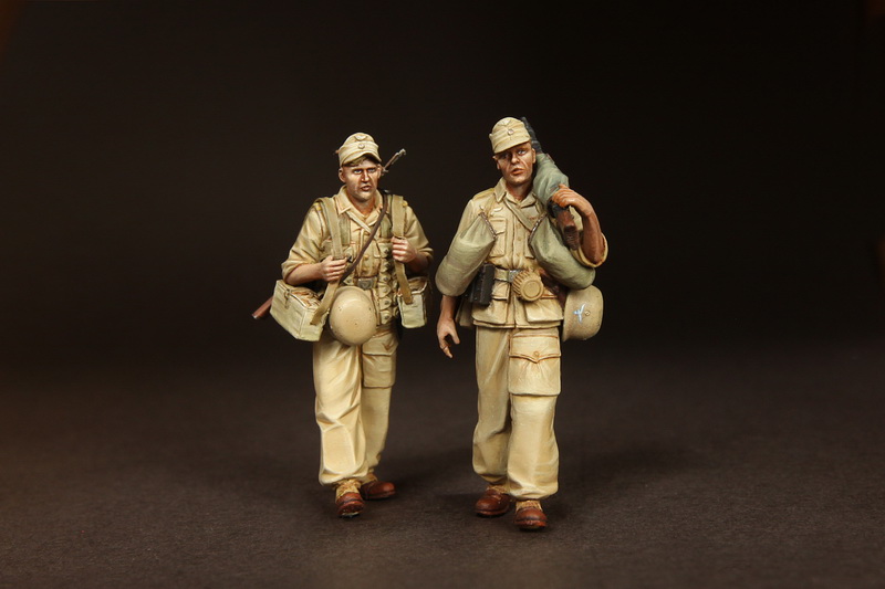 3614SOGA MG-34 team Fallschirmjager- Brigade Ramcke. El Alamein, August 1942. SOGA Miniatures