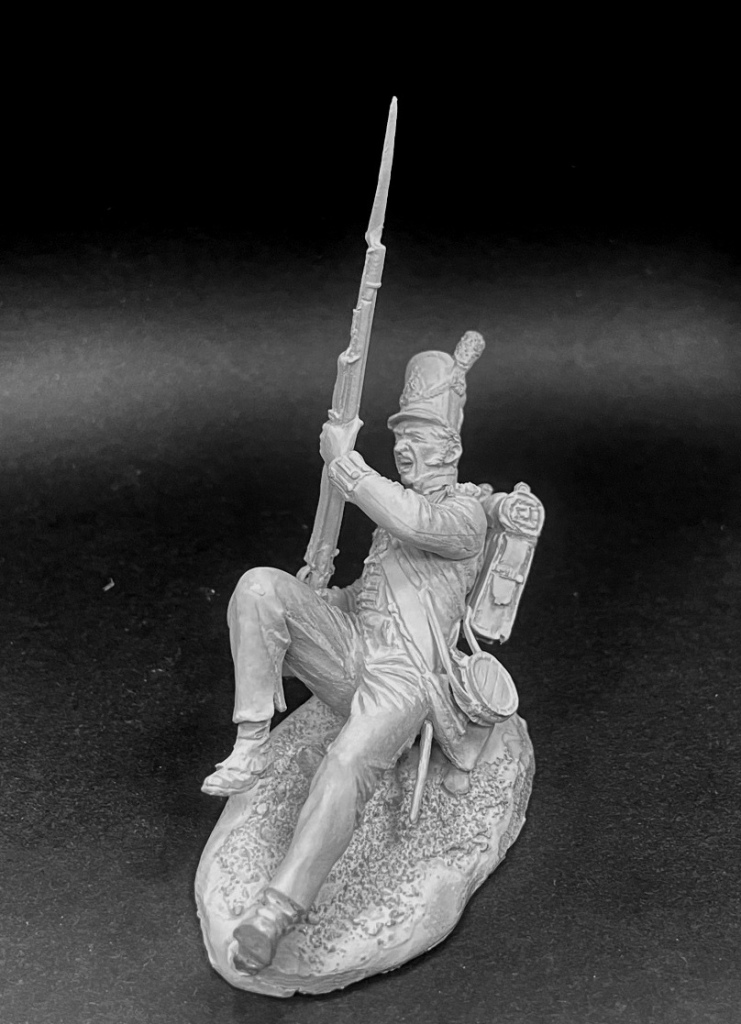 VD-54030(M). Рядовой (№2) британских пехотных полков, 1812-15 гг. Материал - белый металл. Chronos Miniatures