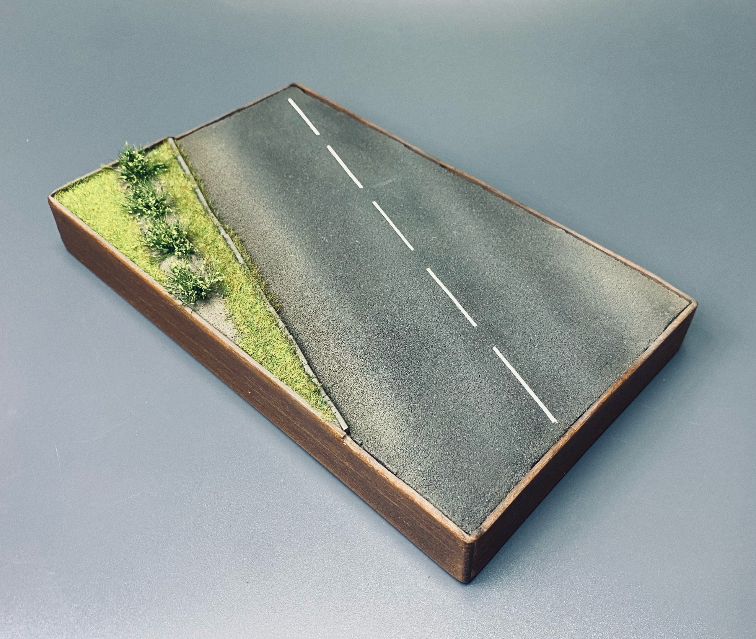 AM72344 Подставка На парад.