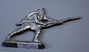 Н-19-006 Русский солдат в атаке