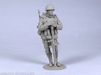 Т-35068 Российский солдат с РПГ-7 (Чечня 1994-2005 гг) с подставкой
